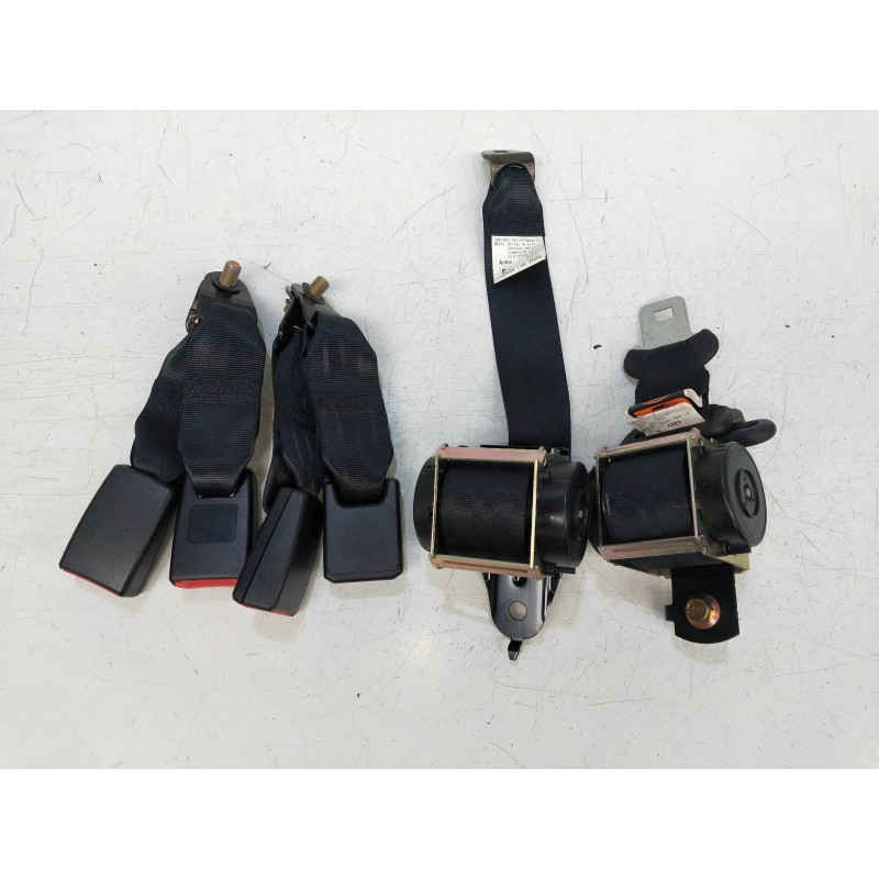 Recambio de juego cinturones trasero para mazda 3 berlina (bk) 1.6 cd diesel cat referencia OEM IAM   5P
