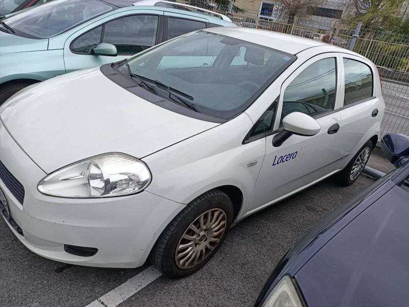 fiat punto (evo) (199) del año 2011