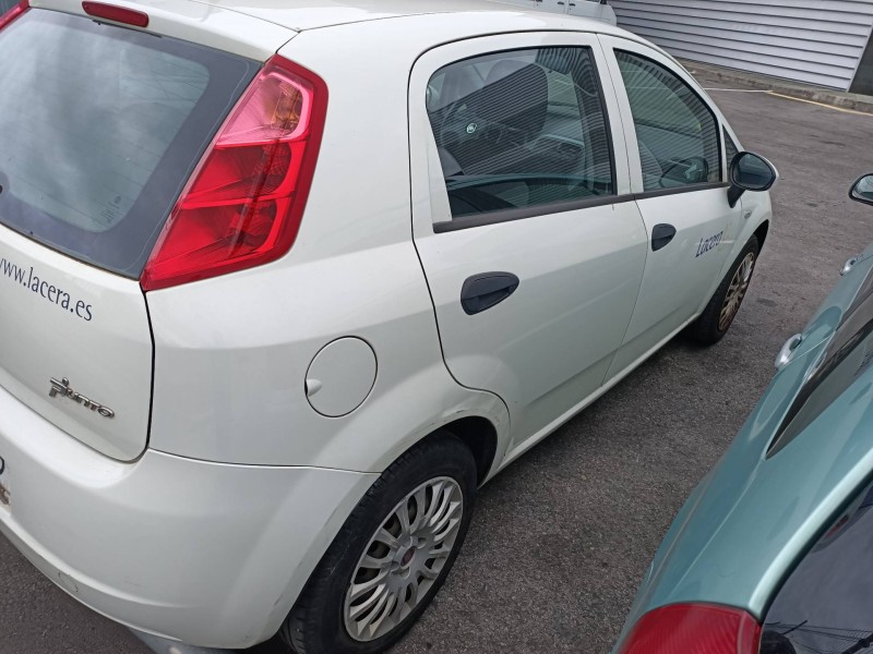 fiat punto (evo) (199) del año 2011
