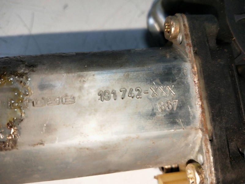 Recambio de elevalunas delantero derecho para mercedes clase slk (w170) roadster referencia OEM IAM 191742XXX  2P