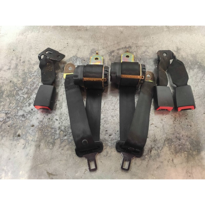 Recambio de juego cinturones trasero para toyota avensis berlina (t 22) 1.6 tempus (4-ptas.) referencia OEM IAM   4P