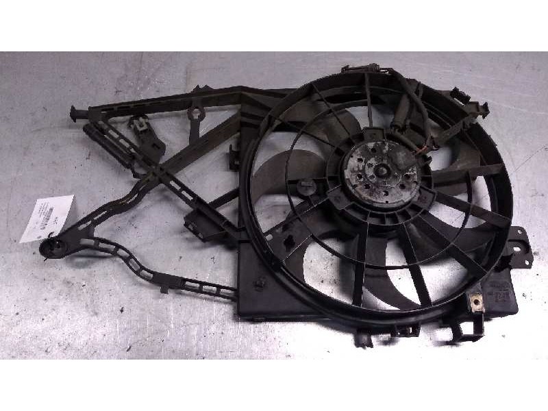 Recambio de electroventilador para opel vectra b berlina referencia OEM IAM 0130303821 52464738 52464741 BOSCH
