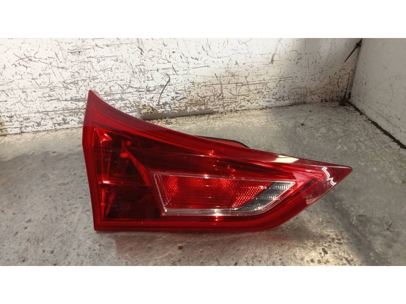 Recambio de piloto trasero izquierdo interior para toyota auris touring sports (e18) 1.8 16v cat (híbrido) referencia OEM IAM   