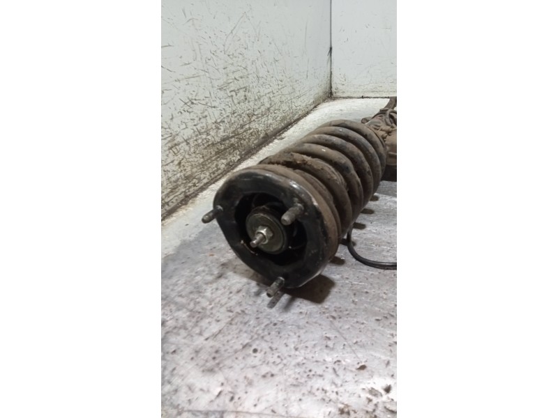 Recambio de amortiguador delantero derecho para kia opirus básico referencia OEM IAM 546213F300  