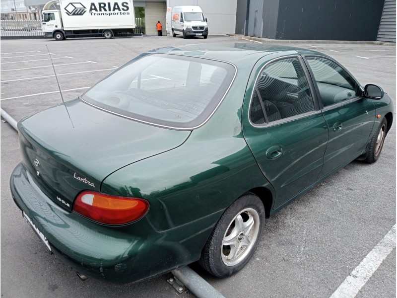 hyundai lantra berlina (rd) del año 1998 hyundai lantra berlina (rd) del año 1998
