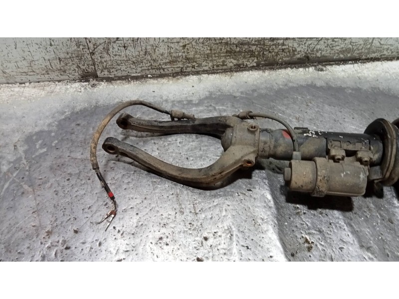 Recambio de amortiguador delantero izquierdo para kia opirus básico referencia OEM IAM 546113F300  