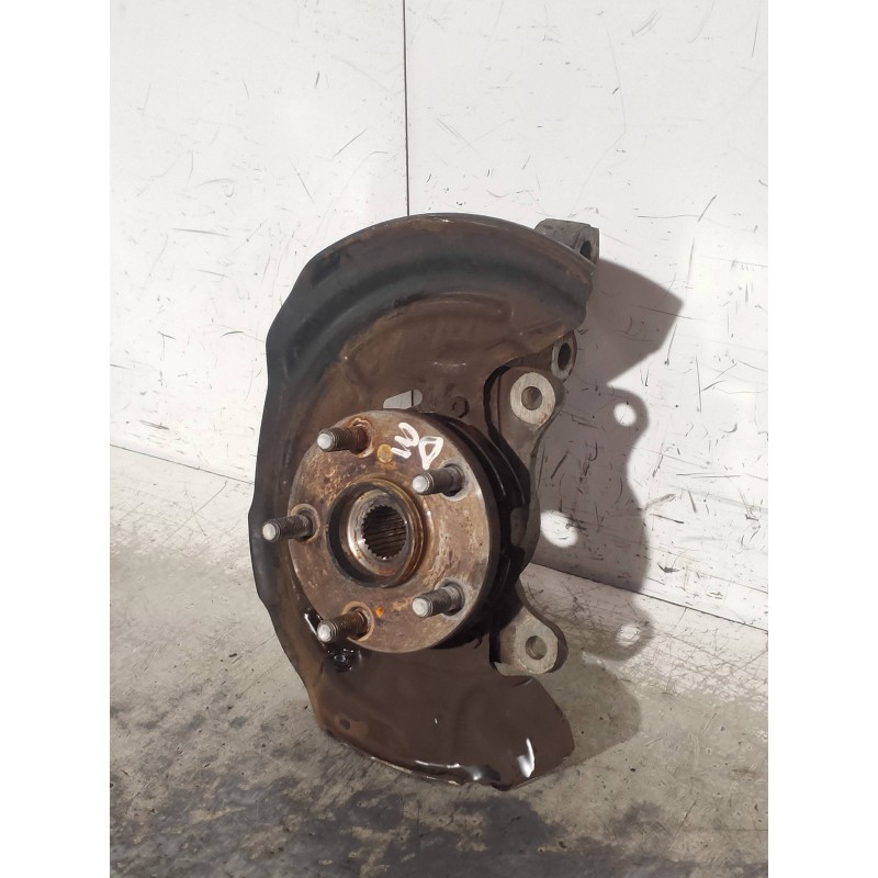 Recambio de mangueta delantera derecha para toyota avensis berlina (t 22) 1.6 tempus (4-ptas.) referencia OEM IAM   