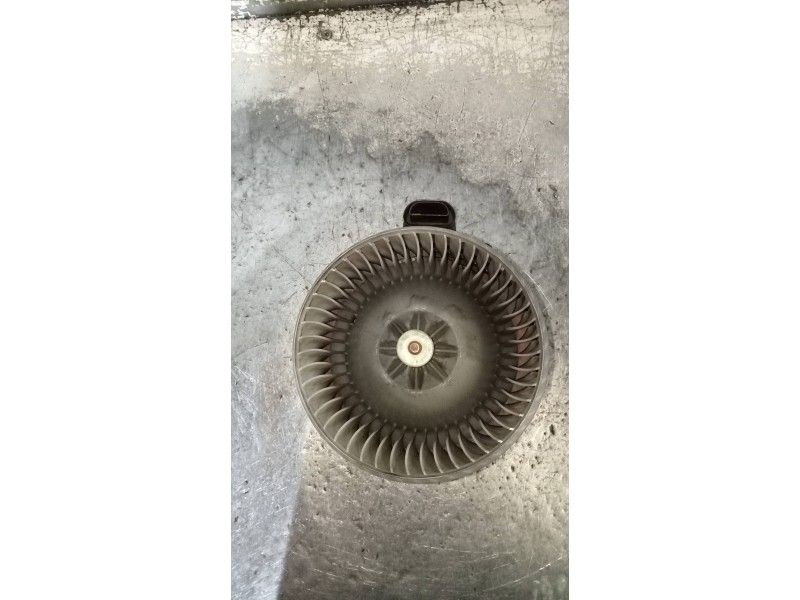 Recambio de motor calefaccion para toyota auris touring sports (e18) 1.8 16v cat (híbrido) referencia OEM IAM AV2727008084  