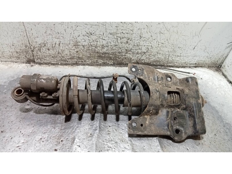 Recambio de amortiguador trasero izquierdo para kia opirus básico referencia OEM IAM 553113F300  