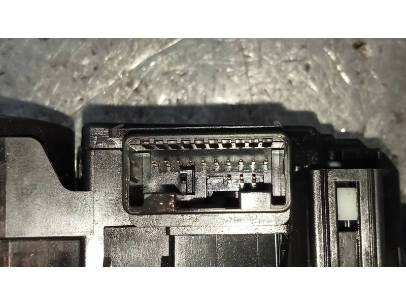 Recambio de mando luces para toyota auris touring sports (e18) 1.8 16v cat (híbrido) referencia OEM IAM   