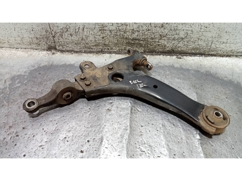 Recambio de brazo suspension inferior delantero izquierdo para kia opirus básico referencia OEM IAM   