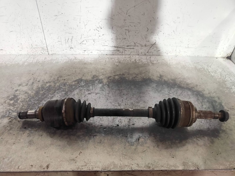 Recambio de transmision delantera izquierda para toyota avensis berlina (t 22) 1.6 tempus (4-ptas.) referencia OEM IAM   