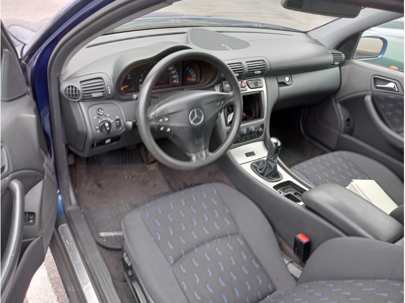 mercedes clase c (w203) sportcoupe del año 2002