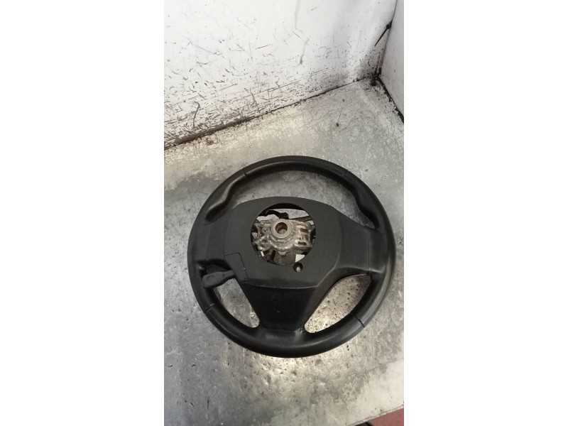 Recambio de volante para toyota auris touring sports (e18) 1.8 16v cat (híbrido) referencia OEM IAM 622837800  