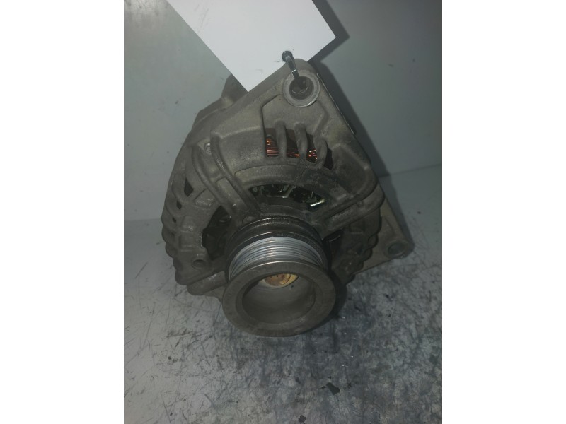 Recambio de alternador para opel astra gtc cosmo referencia OEM IAM 0124425020 BOSCH 