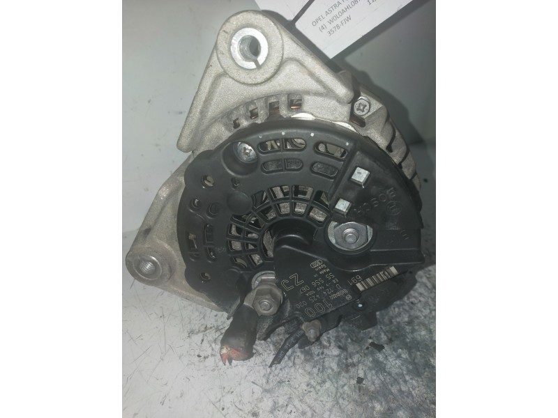 Recambio de alternador para opel astra gtc cosmo referencia OEM IAM 0124425020 BOSCH 