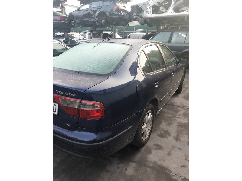 seat toledo (1m2) del año 2001