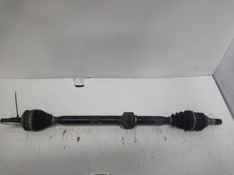 Recambio de transmision delantera derecha para toyota auris active referencia OEM IAM   