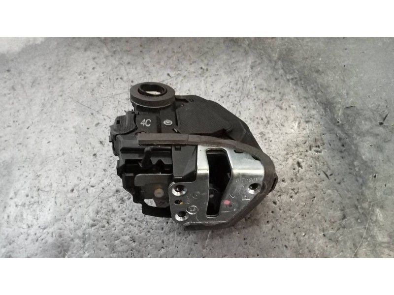 Recambio de motor cierre centralizado trasero derecho para toyota auris touring sports (e18) 1.8 16v cat (híbrido) referencia OE