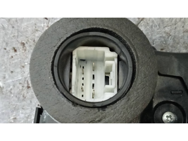 Recambio de motor cierre centralizado trasero derecho para toyota auris touring sports (e18) 1.8 16v cat (híbrido) referencia OE