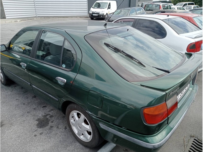 nissan primera berlina (p11) del año 1999