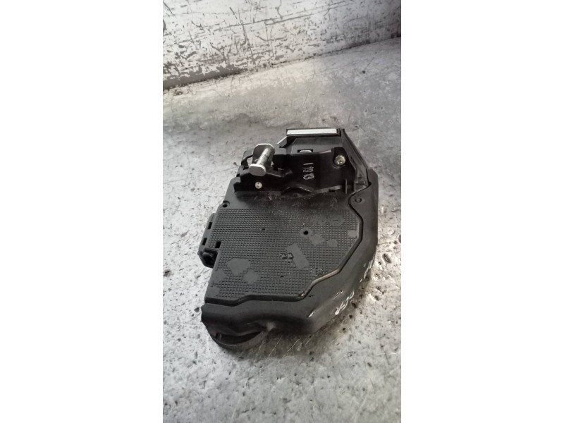 Recambio de motor cierre centralizado trasero derecho para toyota auris touring sports (e18) 1.8 16v cat (híbrido) referencia OE