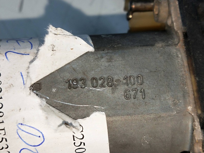 Recambio de elevalunas delantero derecho para mercedes clase c (w202) berlina 2.5 20v turbodiesel cat referencia OEM IAM 1930281