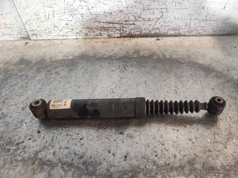 Recambio de amortiguador trasero derecho para citroen ds3 special edition referencia OEM IAM 9685479880  
