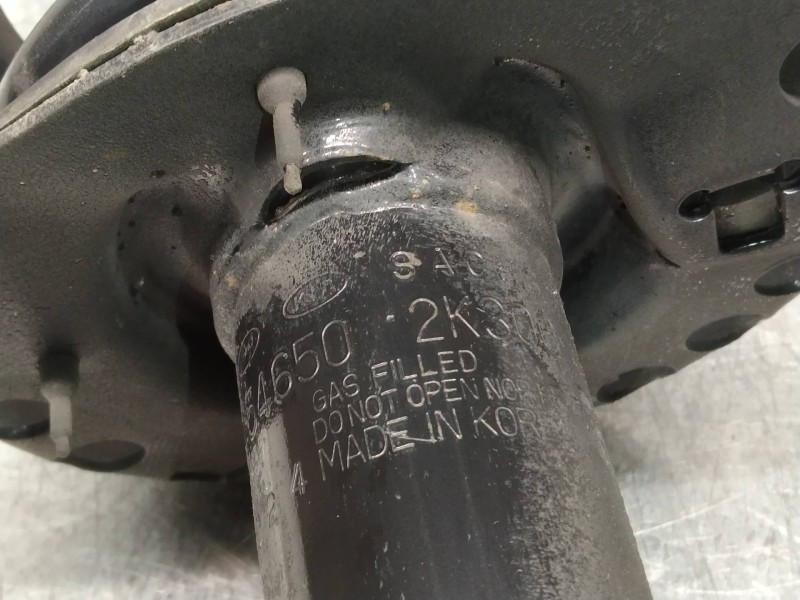 Recambio de amortiguador delantero izquierdo para kia soul diva referencia OEM IAM 546502K300  