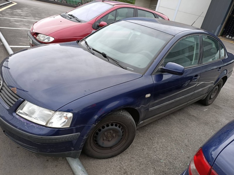 volkswagen passat berlina (3b2) del año 2000