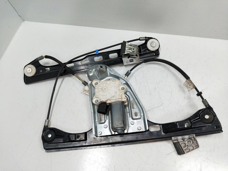 Recambio de elevalunas delantero derecho para mercedes clase c (w203) berlina 1.8 cat referencia OEM IAM A2118201742 990595101 5