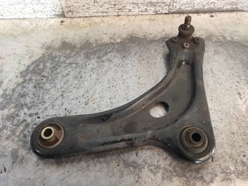 Recambio de brazo suspension inferior delantero izquierdo para citroen ds3 special edition referencia OEM IAM   