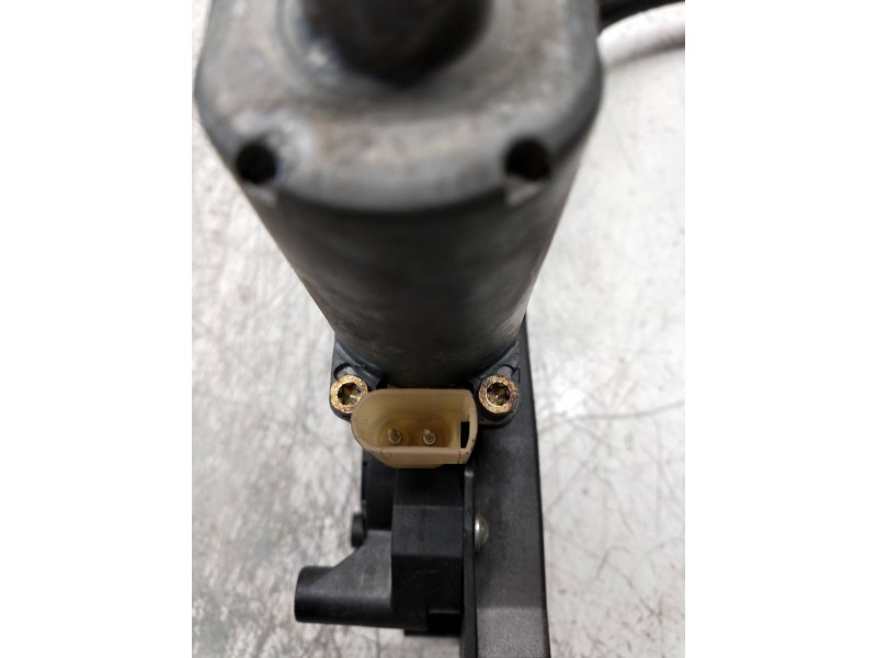 Recambio de elevalunas trasero izquierdo para ford mondeo berlina (gd) clx referencia OEM IAM 130821792 93BBF27001BU 5P