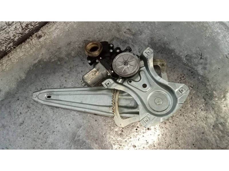 Recambio de elevalunas trasero derecho para toyota auris touring sports (e18) 1.8 16v cat (híbrido) referencia OEM IAM 857020202