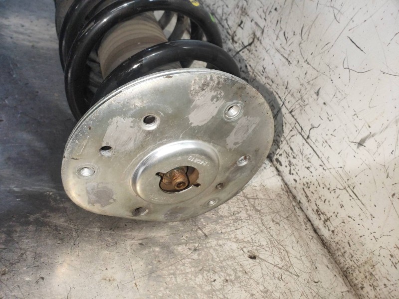 Recambio de amortiguador delantero izquierdo para land rover freelander (lr2) td4 e referencia OEM IAM 6G9118K001UAF  