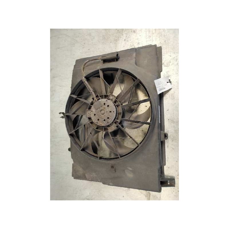 Recambio de electroventilador para mercedes clase slk (w170) roadster 230 compressor (170.447) referencia OEM IAM A2025053555  