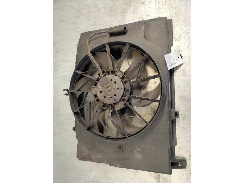 Recambio de electroventilador para mercedes clase slk (w170) roadster 230 compressor (170.447) referencia OEM IAM A2025053555  