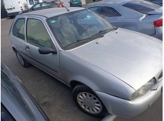 ford fiesta berlina del año 1999
