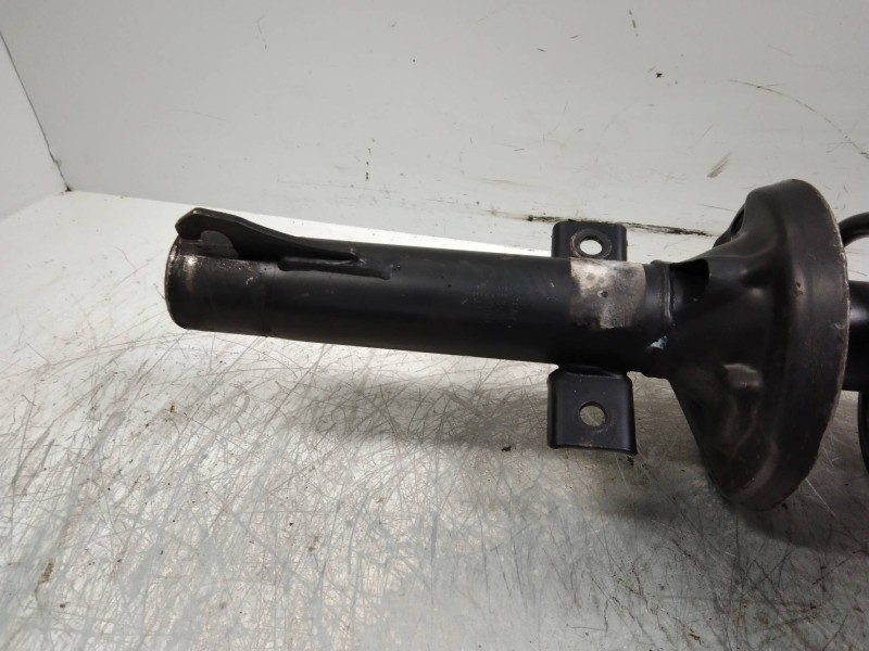 Recambio de amortiguador delantero izquierdo para ford fiesta berl./courier 1.4 cat (pt-e) referencia OEM IAM   
