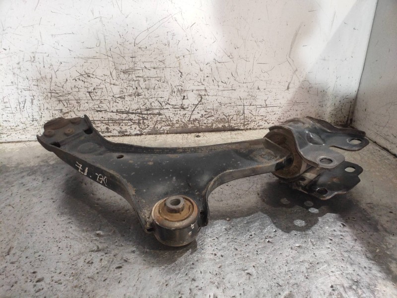 Recambio de brazo suspension inferior delantero izquierdo para land rover freelander (lr2) td4 e referencia OEM IAM   