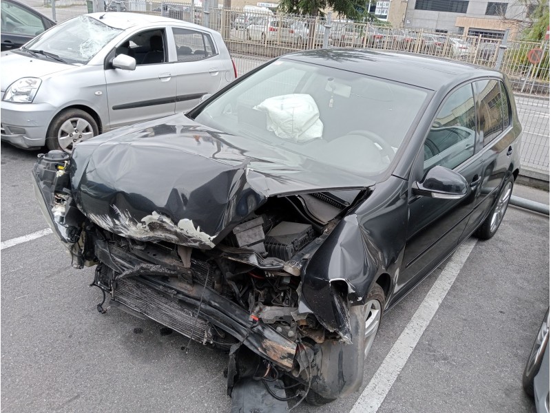 volkswagen golf v berlina (1k1) del año 2008