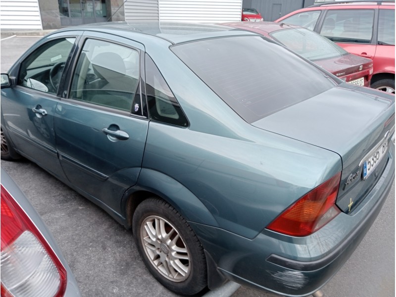 ford focus berlina (cak) del año 2001