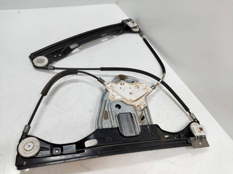 Recambio de elevalunas delantero derecho para mercedes clase c (w203) sportcoupe 2.2 cdi cat referencia OEM IAM A2208204542 1196