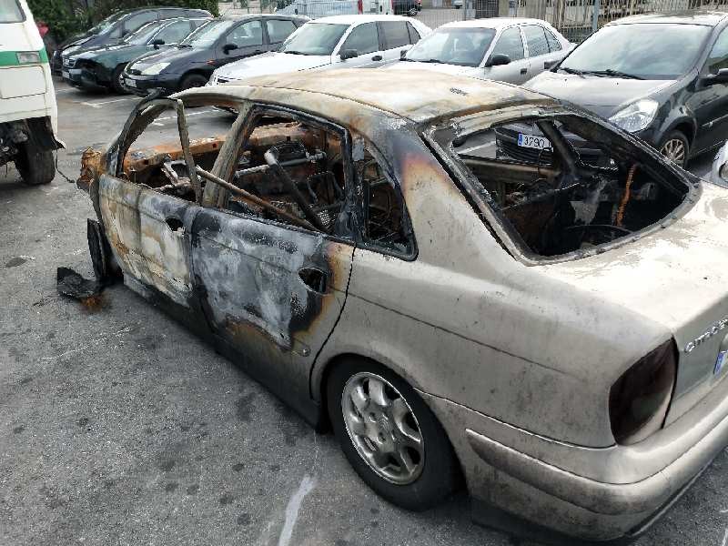 citroen c5 berlina del año 2004