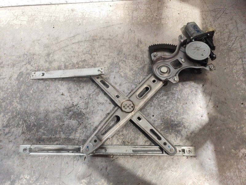 Recambio de elevalunas delantero derecho para hyundai i20 classic referencia OEM IAM 988101J100 2621004680 3P