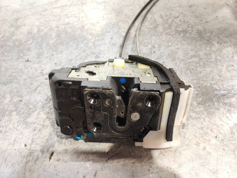 Recambio de motor cierre centralizado delantero derecho para hyundai i20 classic referencia OEM IAM  3P 