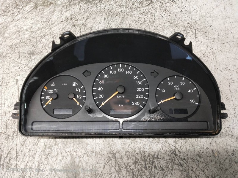 Recambio de cuadro instrumentos para mercedes clase m (w163) 400 cdi (163.128) referencia OEM IAM A1635404011 15394669 
