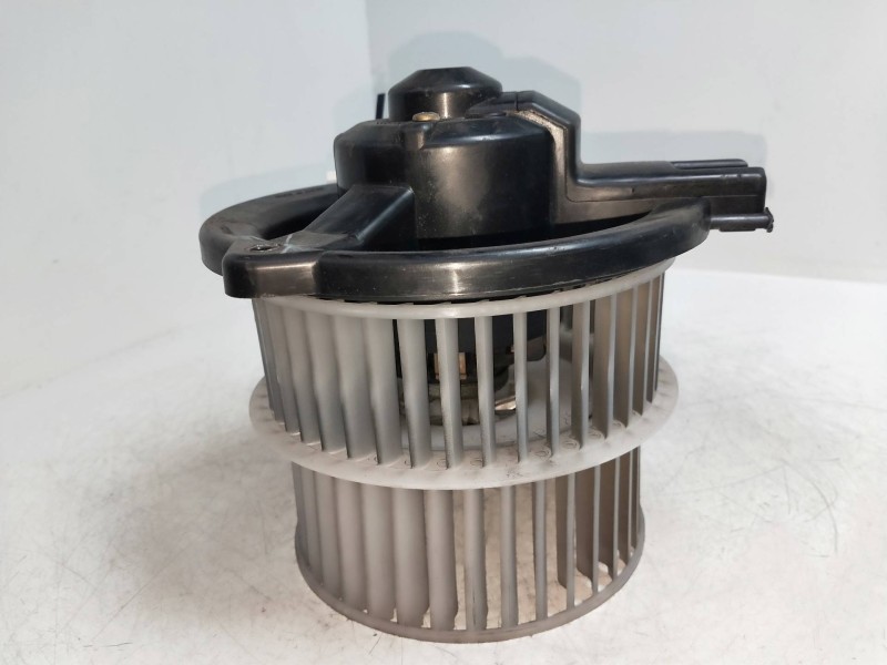 Recambio de motor calefaccion para toyota yaris (ncp1/nlp1/scp1) 1.0 cat referencia OEM IAM 194000121011B  