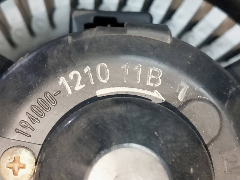 Recambio de motor calefaccion para toyota yaris (ncp1/nlp1/scp1) 1.0 cat referencia OEM IAM 194000121011B  