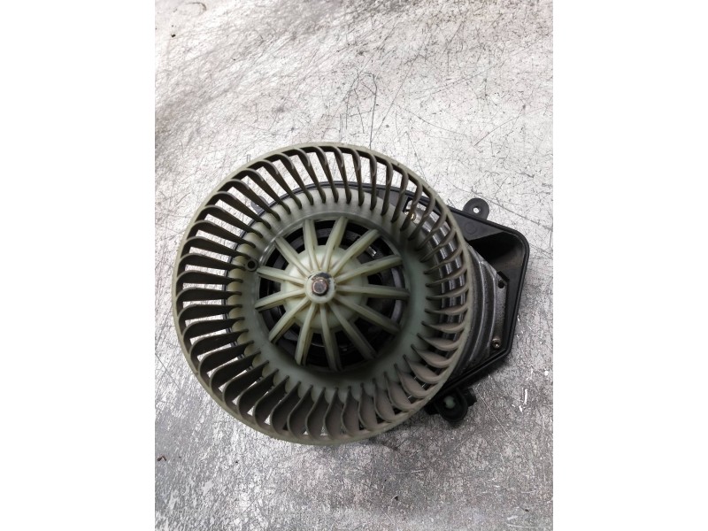 Recambio de motor calefaccion para audi a4 avant (b5) 1.8 t referencia OEM IAM 740221233F  